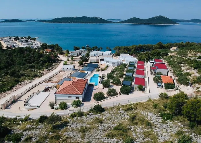 Camp Panorama With Pool